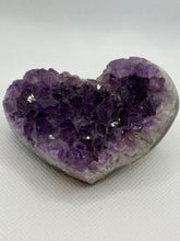 Load image into Gallery viewer, Amethyst Druzy Heart