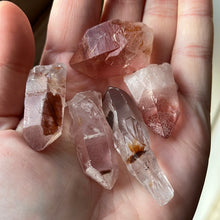 Load image into Gallery viewer, Pink Lemurian points