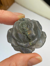 Load image into Gallery viewer, Labradorite Rose Carving